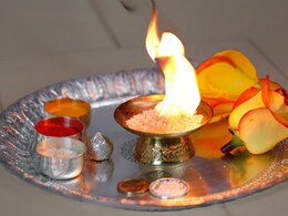 आरती में क्यों जलाया जाता है कपूर, जानें इसे जलाने के फायदे, महत्व और प्रक्रिया के बारे में. 