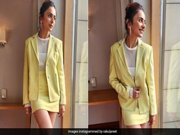 Rakul Preet Singh's Autumn Mornings Are For Her Lime Mini Skirtsuit Rakul Preet Singh's Autumn Mornings Are For Her Lime Mini Skirtsuit
