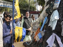 AAP Launches 'Garbage Campaign' Vehicles, Highlights BJP's 'Mismanagement' AAP Launches 'Garbage Campaign' Vehicles, Highlights BJP's 'Mismanagement'