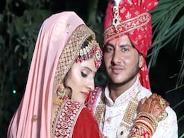 राजस्थान: दो लड़कियों में हुआ प्यार तो जेंडर बदलवाकर कर ली शादी, गांववालों का रिएक्शन कुछ ऐसा था राजस्थान: दो लड़कियों में हुआ प्यार तो जेंडर बदलवाकर कर ली शादी, गांववालों का रिएक्शन कुछ ऐसा था
