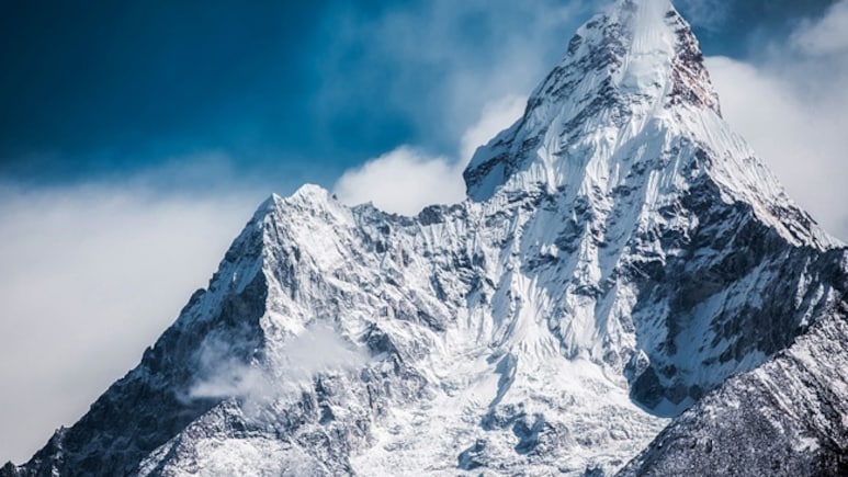 Nepal Rescues Over 1,500 Tourists From Himalayas Post Heavy Snowfall Nepal Rescues Over 1,500 Tourists From Himalayas Post Heavy Snowfall