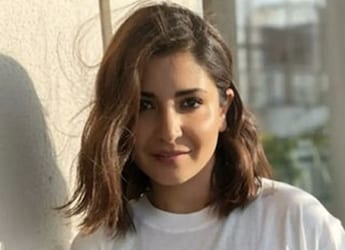 Anushka Sharma's 'Childhood Memories' Feature This Yummy Snack- See Pic Anushka Sharma's 'Childhood Memories' Feature This Yummy Snack- See Pic