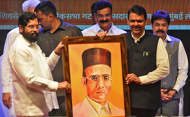 "Read This By Mahatma Gandhi...": In Savarkar Row, D Fadnavis Counters Rahul Gandhi