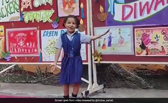 Watch: Little Girl Dancing To Rajasthani Song At School Function Is Winning Hearts