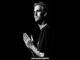 Singer Aaron Carter, 34, Found Dead In Bathtub At California Home Singer Aaron Carter, 34, Found Dead In Bathtub At California Home