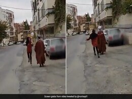 Video: Iranians Knock Turbans Off Clerics' Head As Part Of Anti-Hijab Protests Video: Iranians Knock Turbans Off Clerics' Head As Part Of Anti-Hijab Protests
