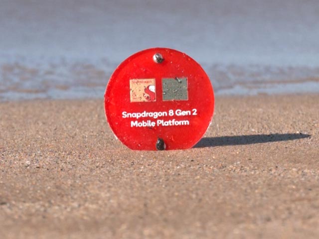 सेल गुरु : क्वालकॉम का सबसे तेज़ चिपसेट लॉन्च, Sony WF-LS900N ईयरबड्स का रिव्यू