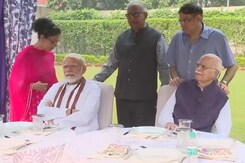 Watch: PM Modi Visits LK Advani At Home As He Turns 95 Watch: PM Modi Visits LK Advani At Home As He Turns 95