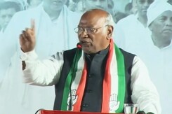 "Do You Have 100 Heads Like Ravan?" Row Over Congress Chief's Remark On PM "Do You Have 100 Heads Like Ravan?" Row Over Congress Chief's Remark On PM