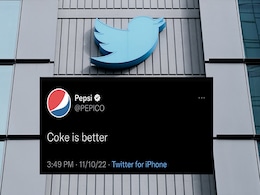 "बेहतर है कोक": पेप्सी के फर्जी अकाउंट से किया ट्वीट, यूजर्स की बढ़ी चिंता "बेहतर है कोक": पेप्सी के फर्जी अकाउंट से किया ट्वीट, यूजर्स की बढ़ी चिंता