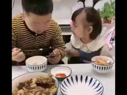 Watch: Video Of Brother And Sister Saving The Last Bite Of Food For Each Other Goes Viral Watch: Video Of Brother And Sister Saving The Last Bite Of Food For Each Other Goes Viral