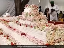 Watch: Chandigarh Gurdwara Distributes 553-Kg Cake On Guru Nanak Jayanti Watch: Chandigarh Gurdwara Distributes 553-Kg Cake On Guru Nanak Jayanti