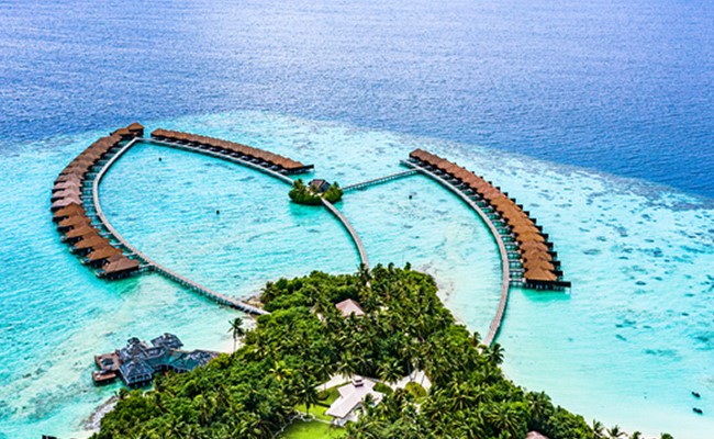 6 Luxury Resorts With Underwater Structures In Maldives To Visit On Your Next Holiday