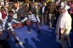 Watch: Uttarakhand Chief Minister Shows Kabaddi Moves At Junior Tournament Watch: Uttarakhand Chief Minister Shows Kabaddi Moves At Junior Tournament