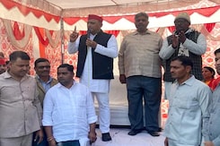 On Mainpuri Campaign Trail, Akhilesh Yadav Seeks Votes In Name Of "Netaji" On Mainpuri Campaign Trail, Akhilesh Yadav Seeks Votes In Name Of "Netaji"