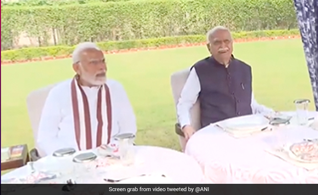 Video: PM Modi Visits LK Advani On Birthday, Says "Role In Building BJP Unparalleled"