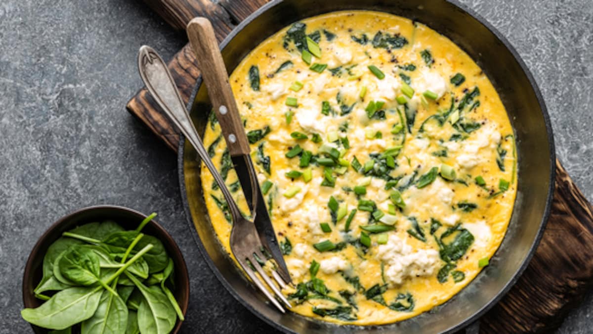 IronRich Breakfast How To Make Spinach Omelette In 10 Min NDTV Food