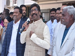 झारखंड : ट्रांसजेंडरों को दिए गए आरक्षण के तरीके को लेकर उठने लगे सवाल, जानिए क्या है पूरा मामला झारखंड : ट्रांसजेंडरों को दिए गए आरक्षण के तरीके को लेकर उठने लगे सवाल, जानिए क्या है पूरा मामला