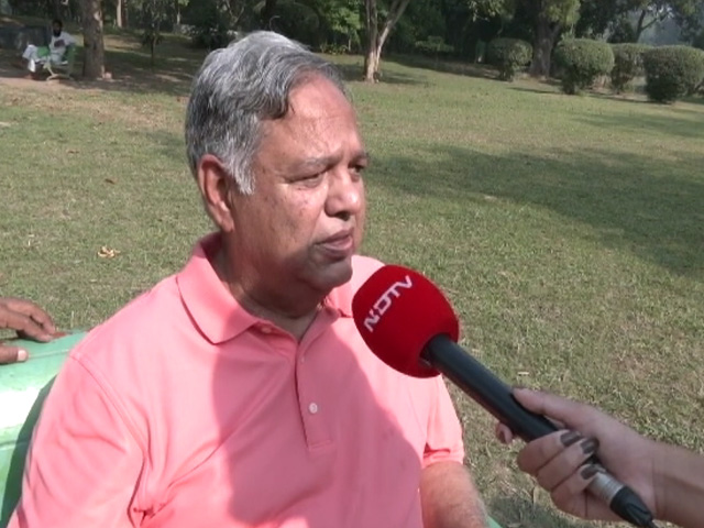 Delhi Air Quality Remains 'Very Poor', Residents Skip Outdoor Exercises