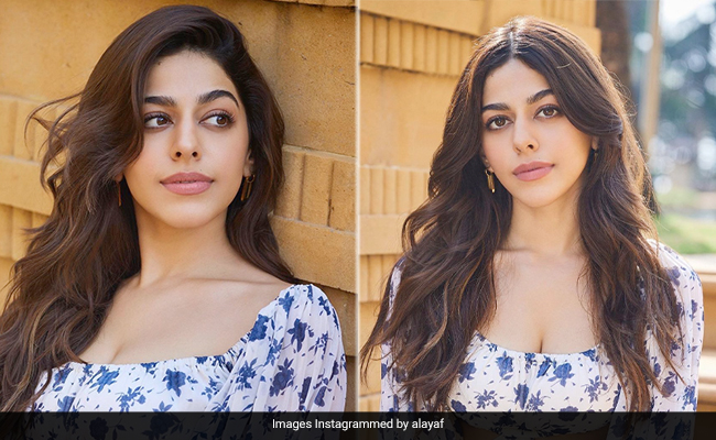 Floral Days Remain Fabulous For Alaya Furniturewalla In A Cutout Dress