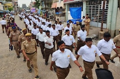 RSS Holds Marches In 3 Tamil Nadu Districts Amid Tight Security RSS Holds Marches In 3 Tamil Nadu Districts Amid Tight Security