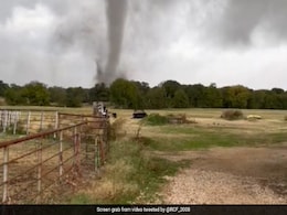 Terrifying Videos Show Tornadoes Ripping Apart Homes, Uprooting Trees In Texas And Oklahoma Terrifying Videos Show Tornadoes Ripping Apart Homes, Uprooting Trees In Texas And Oklahoma