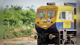 Holi Special Train: होली के त्योहार के लिए भारतीय रेल चलाएगा 15 स्पेशल ट्रेनें, यहां जानें पूरा शेड्यूल