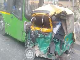 Delhi Bus Driver Suffers Epileptic Fit, Rams Autorickshaw, 1 Dead Delhi Bus Driver Suffers Epileptic Fit, Rams Autorickshaw, 1 Dead