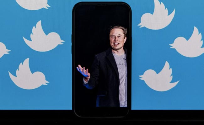 Elon Musk Responds To The Craziest Conspiracy Theory Tweet: "I'm An Alien"