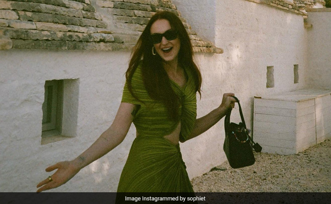 Sophie Turner Is Holidaying "Somewhere In Europe." Can You Guess The Place?