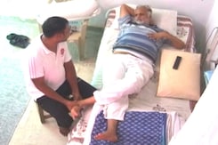 Satyendar Jain Massaged In Jail By Man Accused Of Raping His Child Satyendar Jain Massaged In Jail By Man Accused Of Raping His Child