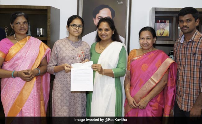 Success Story: बीड़ी बनाने वाली की बेटी ने क्रैक किया MBBS एग्जाम, यूट्यूब से पढ़कर रचा इतिहास