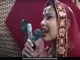 ससुराल जाने से पहले दुल्हन ने रोते हुए एक्स बॉयफ्रेंड के लिए गाया अजय देवगन का गाना, दूल्हा रह गया शॉक्ड, लोग बोले- ओ भाई मारो मुझे ससुराल जाने से पहले दुल्हन ने रोते हुए एक्स बॉयफ्रेंड के लिए गाया अजय देवगन का गाना, दूल्हा रह गया शॉक्ड, लोग बोले- ओ भाई मारो मुझे