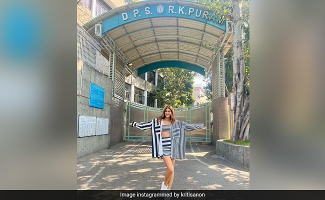 Kriti Sanon Visited Her School After 15 Years. See What She Posted