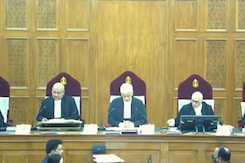 EWS को 10% आरक्षण रहेगा जारी, सुप्रीम कोर्ट ने लगाई मुहर EWS को 10% आरक्षण रहेगा जारी, सुप्रीम कोर्ट ने लगाई मुहर