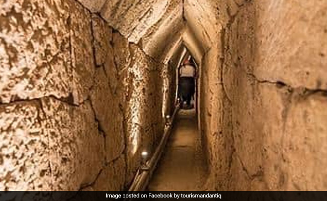 Archaeologists Discover "Geometric Miracle" While Searching For Cleopatra's Tomb