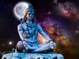 'भोलेनाथ की भक्ति में खो जाओ, फिर देखो जीवन कैसे महकता है 'सावन शिवरात्रि पर अपनों को भेजें ये भक्तिमय संदेश 'भोलेनाथ की भक्ति में खो जाओ, फिर देखो जीवन कैसे महकता है 'सावन शिवरात्रि पर अपनों को भेजें ये भक्तिमय संदेश