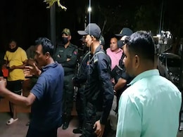 गुजरात में चुनाव ड्यूटी पर तैनात जवान ने अपने दो साथियों पर AK-47 से की फायरिंग, दो की मौत गुजरात में चुनाव ड्यूटी पर तैनात जवान ने अपने दो साथियों पर AK-47 से की फायरिंग, दो की मौत