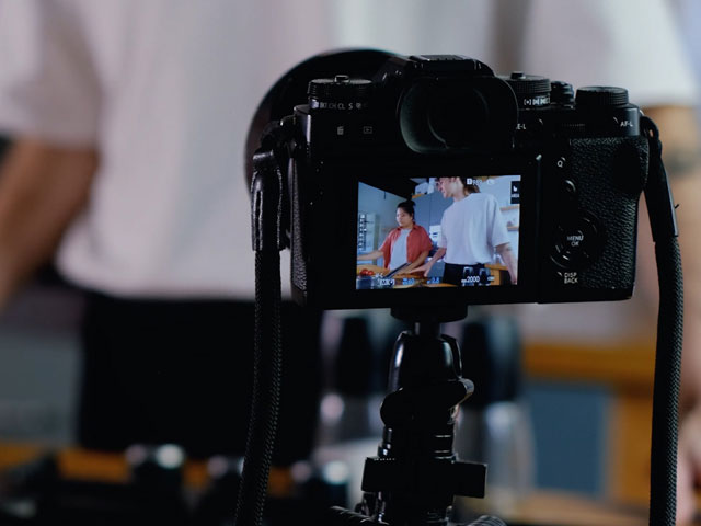 Best DSLR Cameras for Content Creators