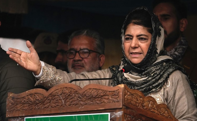 Mehbooba Mufti's PDP Favours Pre-Poll Alliance With National Conference In J&K