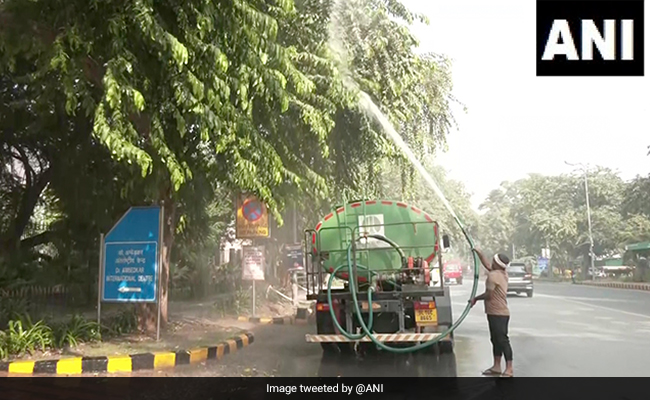 Water Sprinkling On Roads, Smog Guns Measures To Fight Delhi Air Pollution
