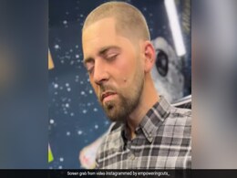 Viral Video: Homeless Man "Looks 20 Years Younger" After Barber Gives Free Haircut Viral Video: Homeless Man "Looks 20 Years Younger" After Barber Gives Free Haircut