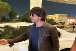 Shah Rukh Khan Pictured At Mumbai Airport Shah Rukh Khan Pictured At Mumbai Airport