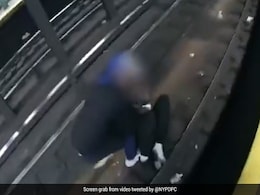 On Camera, US Police Officers Pull Man Off Subway Tracks Seconds Before Train Approaches On Camera, US Police Officers Pull Man Off Subway Tracks Seconds Before Train Approaches