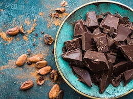 Why You Crave Chocolate During Your Period And What Your Body's Trying To Say Why You Crave Chocolate During Your Period And What Your Body's Trying To Say