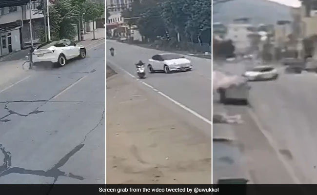 VIDEO: अंधाधुंध रफ्तार से चीन की सड़कों पर भागती दिखी टेस्ला, जा घुसी इमारत में