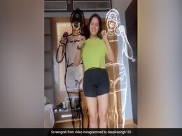 शॉर्ट्स पहन दीपिका सिंह ने अनोखे स्टाइल में किया डांस, संध्या बींदणी के स्टाइल पर फिदा हुए फैन्स...देखें VIDEO शॉर्ट्स पहन दीपिका सिंह ने अनोखे स्टाइल में किया डांस, संध्या बींदणी के स्टाइल पर फिदा हुए फैन्स...देखें VIDEO