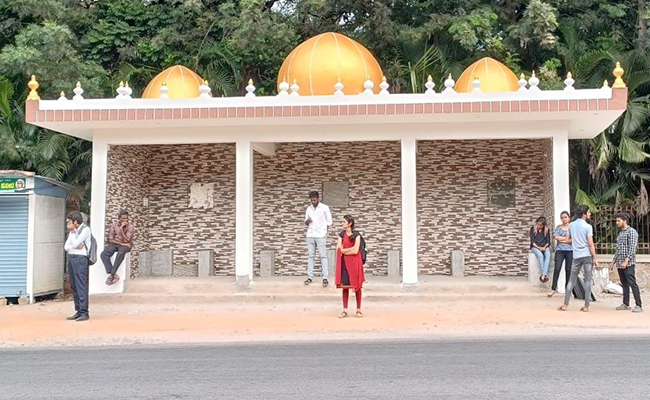 Karnataka BJP MP Threatens To Bulldoze Bus Stand, Claims It's A Mosque