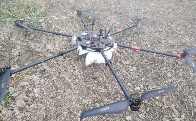 सीमा पार से गोला-बारूद, ड्रग्‍स ला रहे Drones को मार गिराने में 'स्वदेशी तकनीक' का उपयोग कर रहा BSF