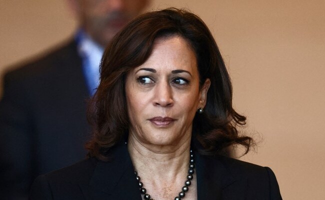 "I'm Speaking Right Now": Kamala Harris Schools Anti-Israel Protester Interrupting Her
